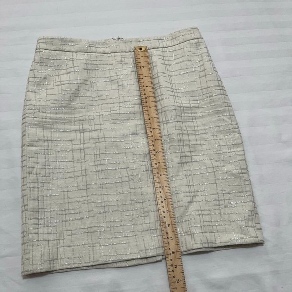 LOFT - Mini Skirt Metallic highlights Size 4 - Picture 8 of 9